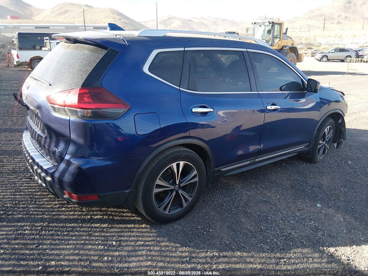 2018 NISSAN ROGUE SL · 4/10
