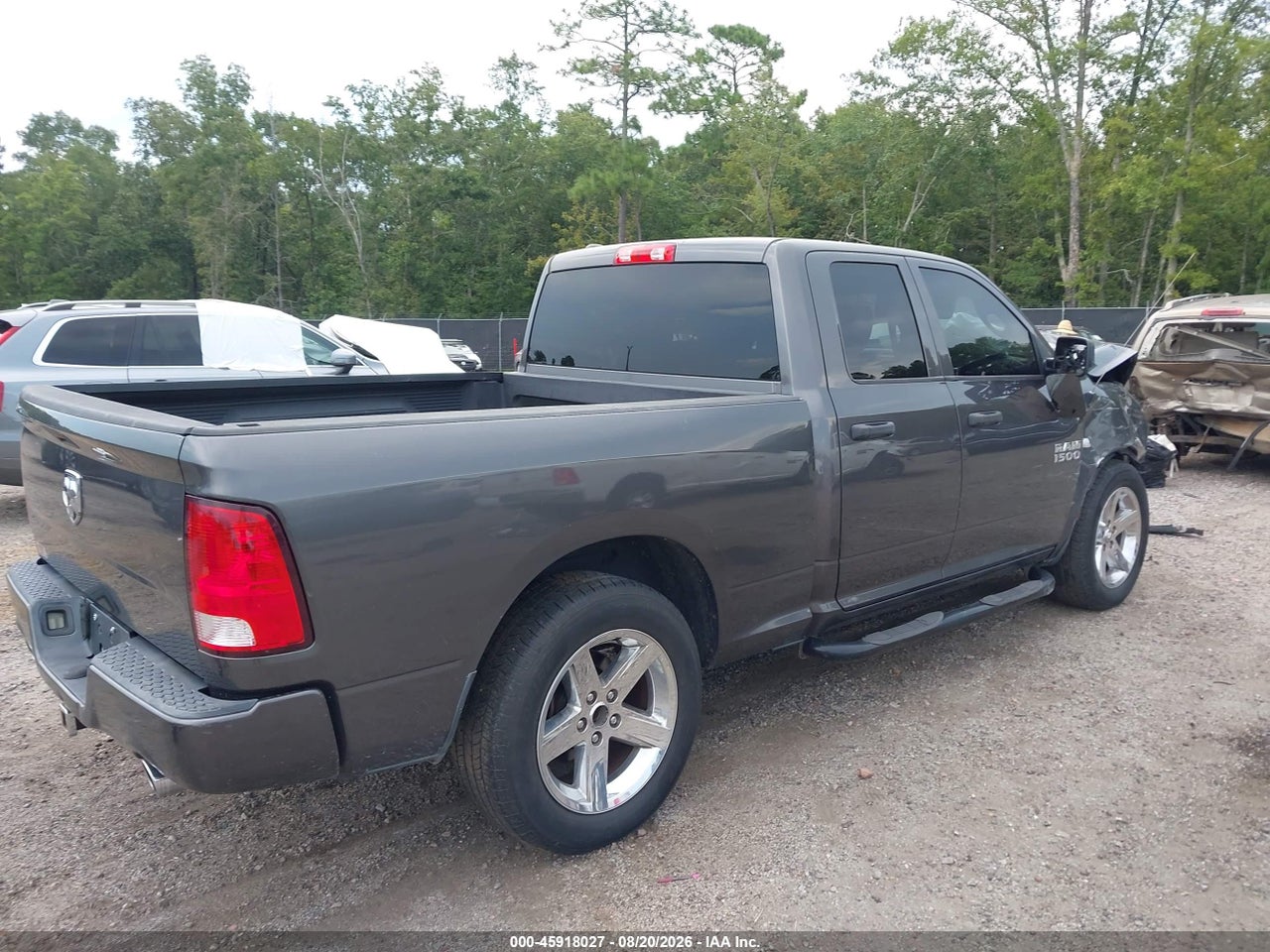 2016 RAM 1500 ST · 4/11