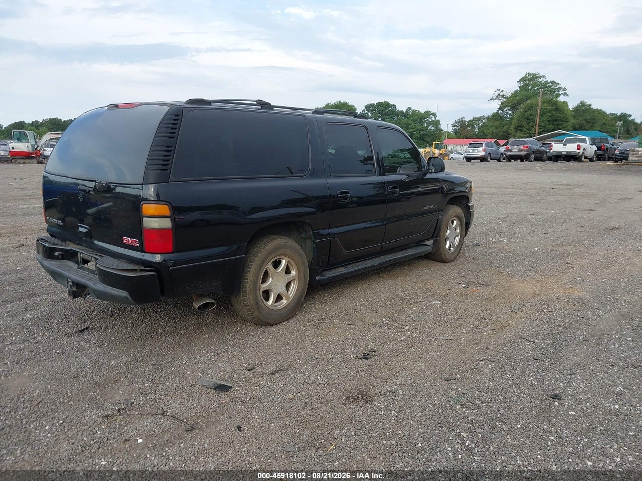 2004 GMC YUKON XL 1500 DENALI · 4/11