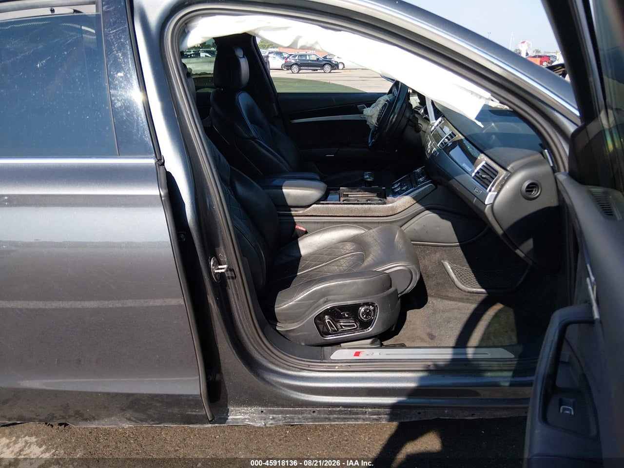 2014 AUDI S8 4.0T · 5/11