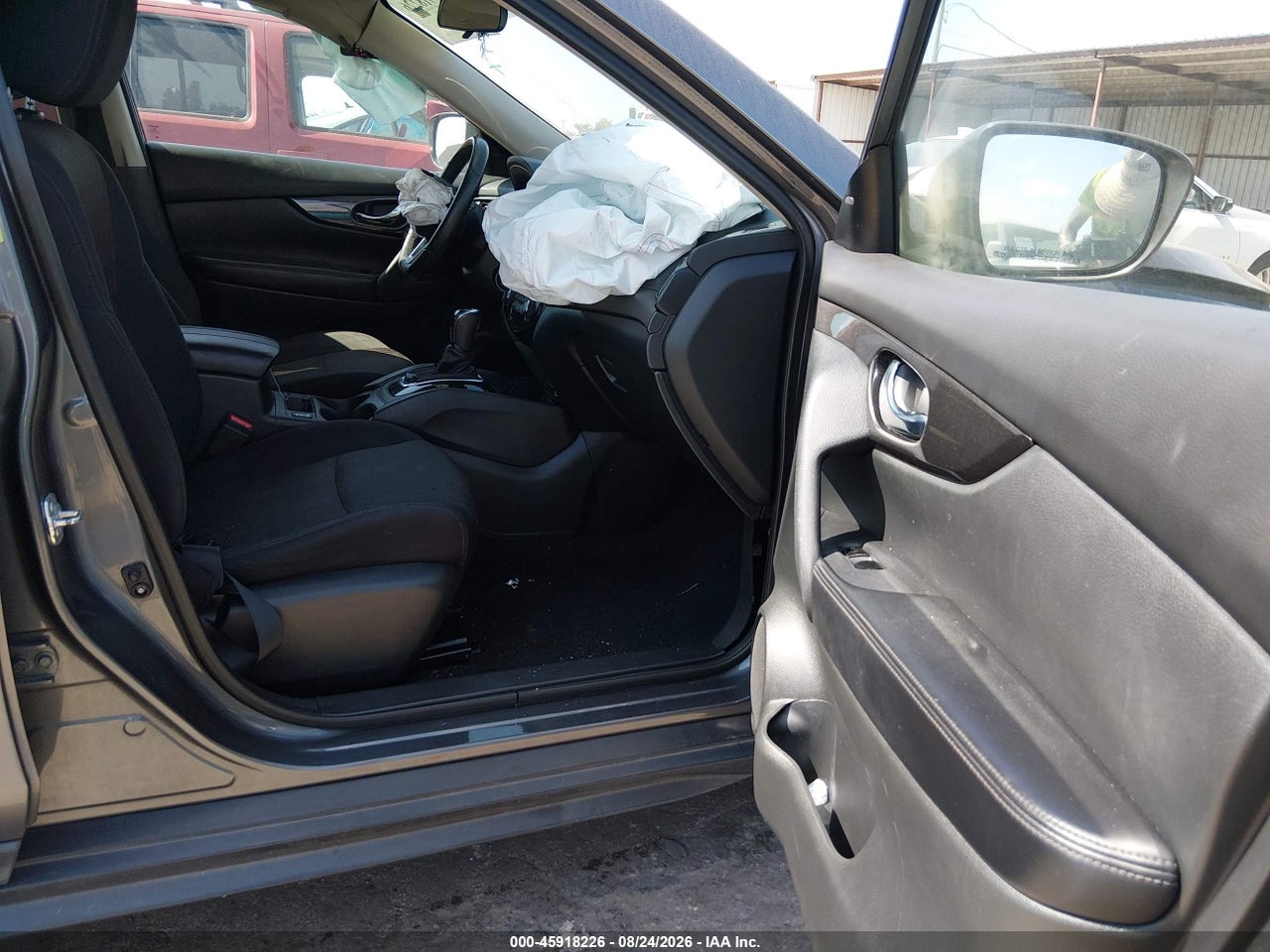 2019 NISSAN ROGUE SV · 5/10