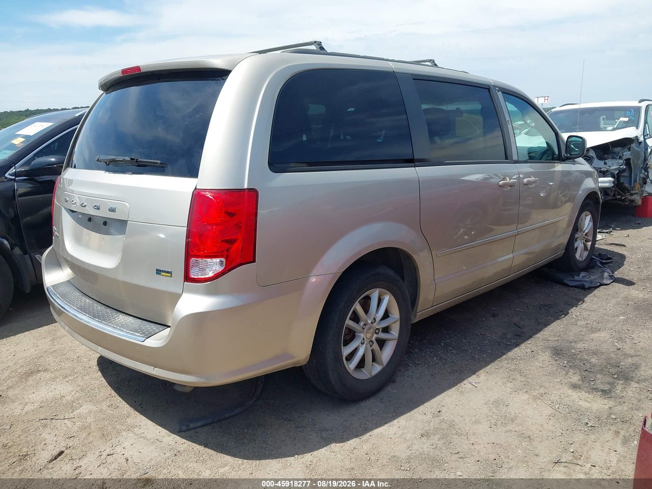 2014 DODGE GRAND CARAVAN SXT/SXT 30TH ANNIVERSARY · 4/11