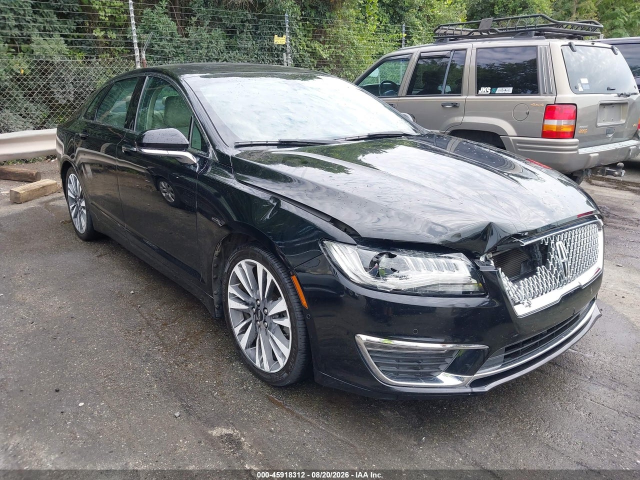 3LN6L5E90HR****** · 2017 LINCOLN MKZ RESERVE