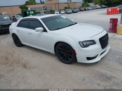 2C3CCABG9JH****** · 2018 CHRYSLER 300 300S