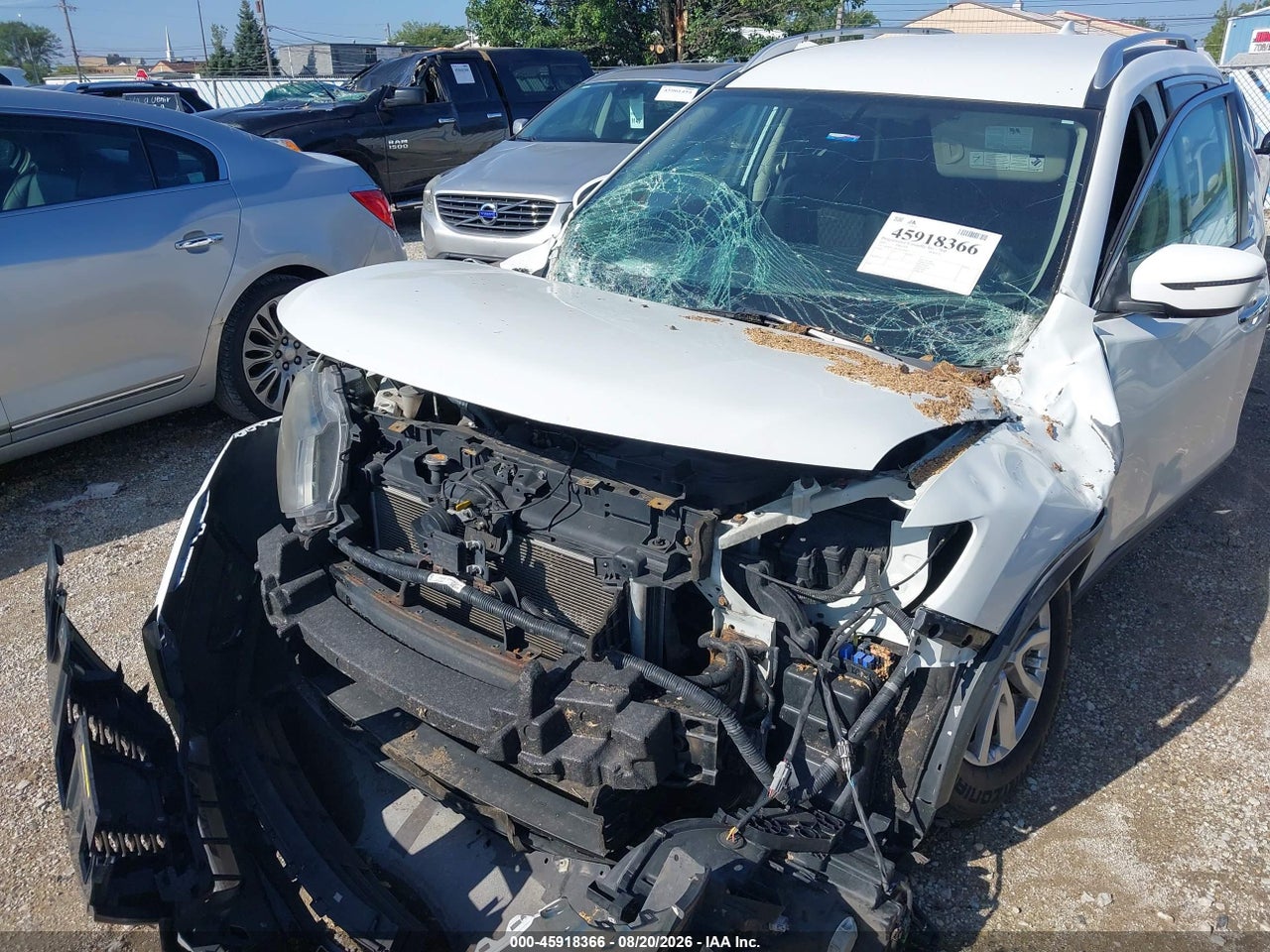 2017 NISSAN ROGUE SV · 6/11