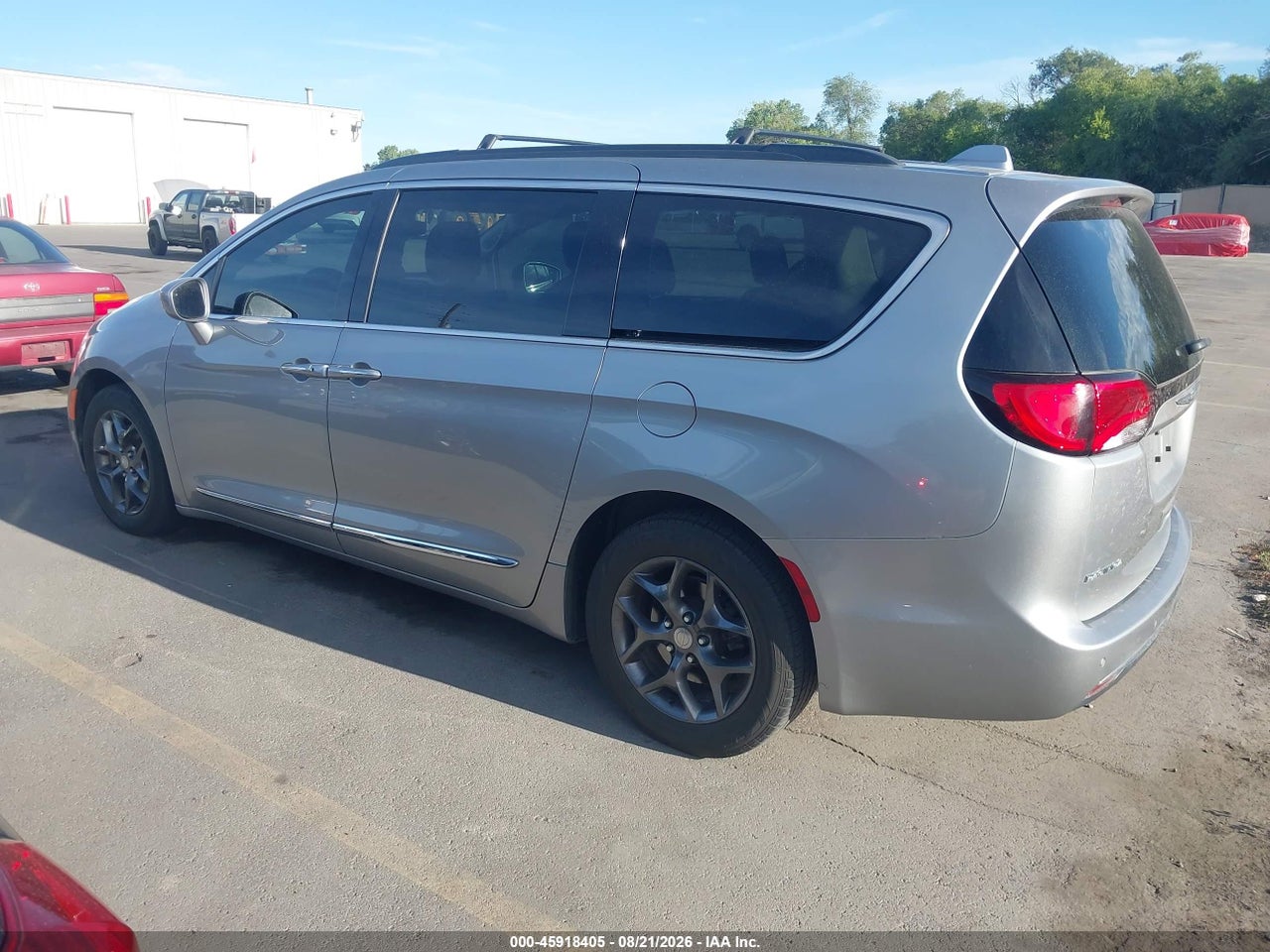 2017 CHRYSLER PACIFICA TOURING-L · 3/11