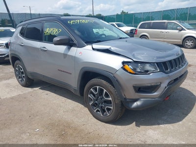 3C4NJDDB5KT****** · 2019 JEEP COMPASS TRAILHAWK 4X4