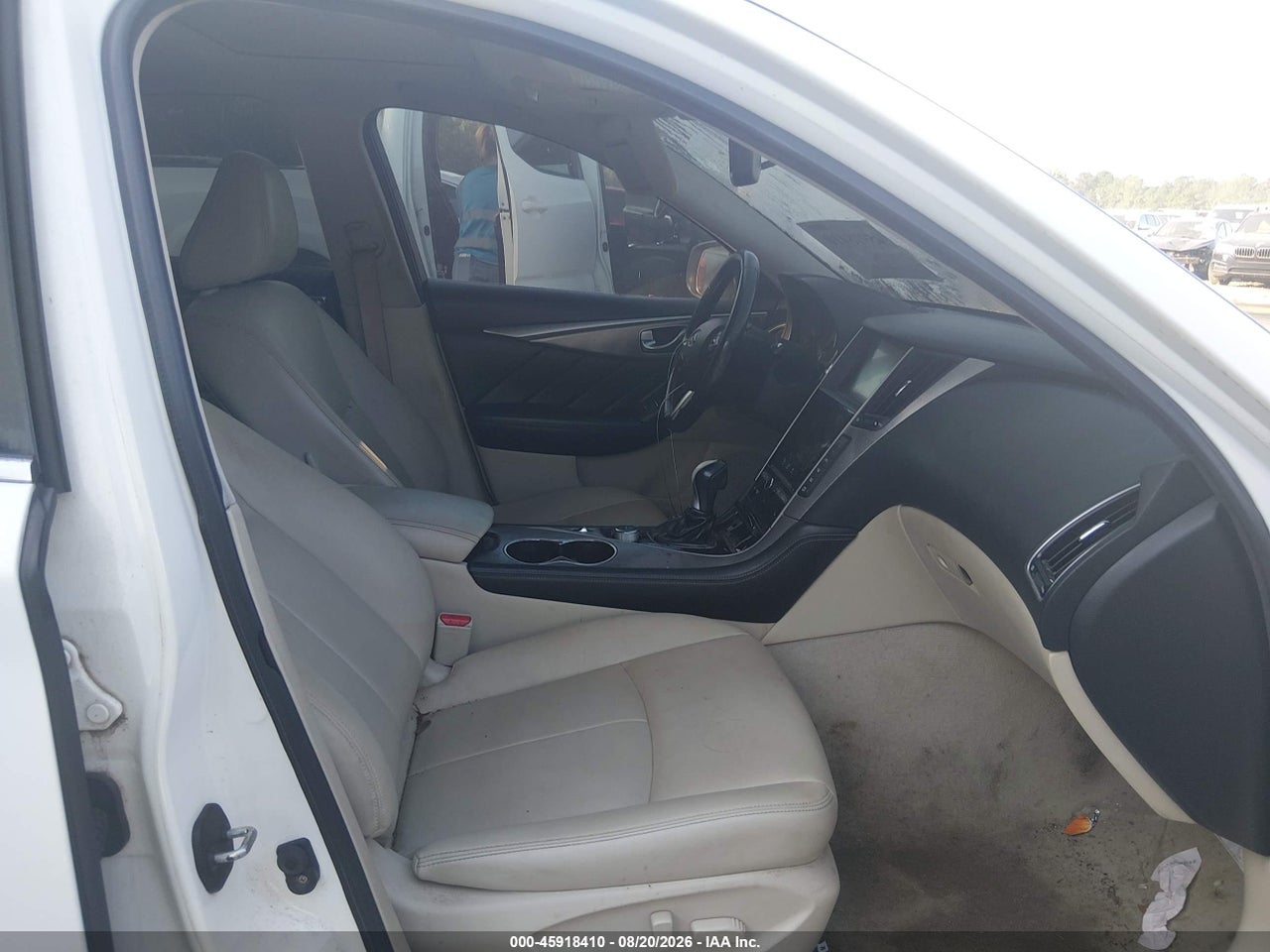 2015 INFINITI Q50 PREMIUM · 5/11