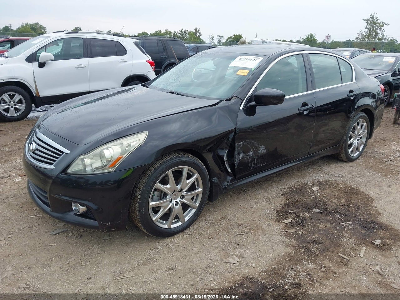 2011 INFINITI G37X · 2/11