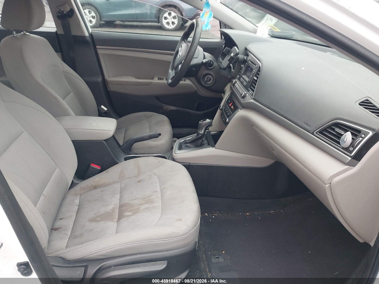 2017 HYUNDAI ELANTRA SE · 5/11
