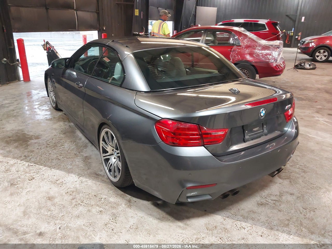 2015 BMW M4   · 3/11
