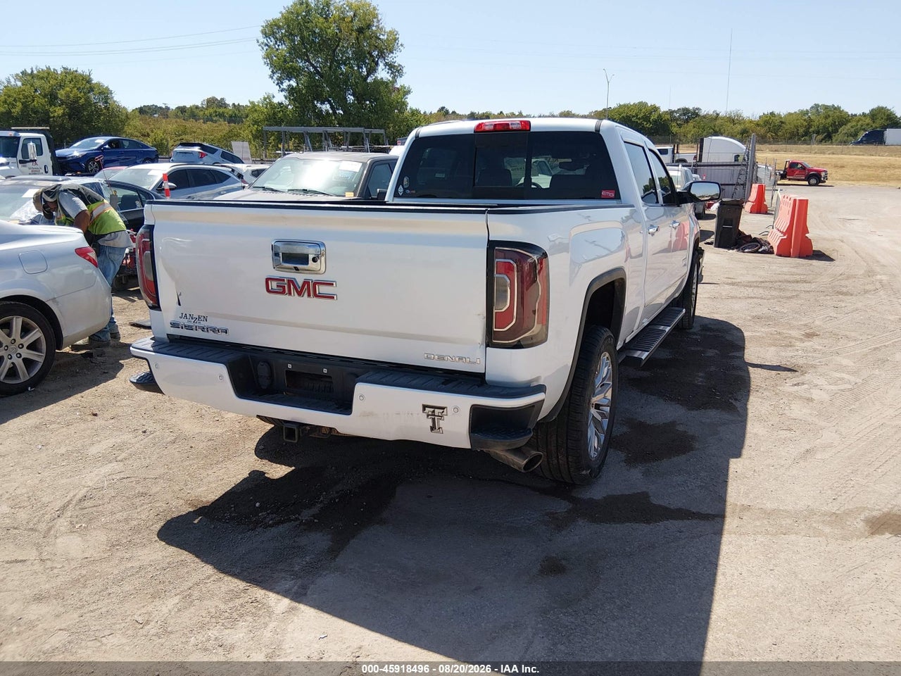 2016 GMC SIERRA 1500 DENALI · 4/11