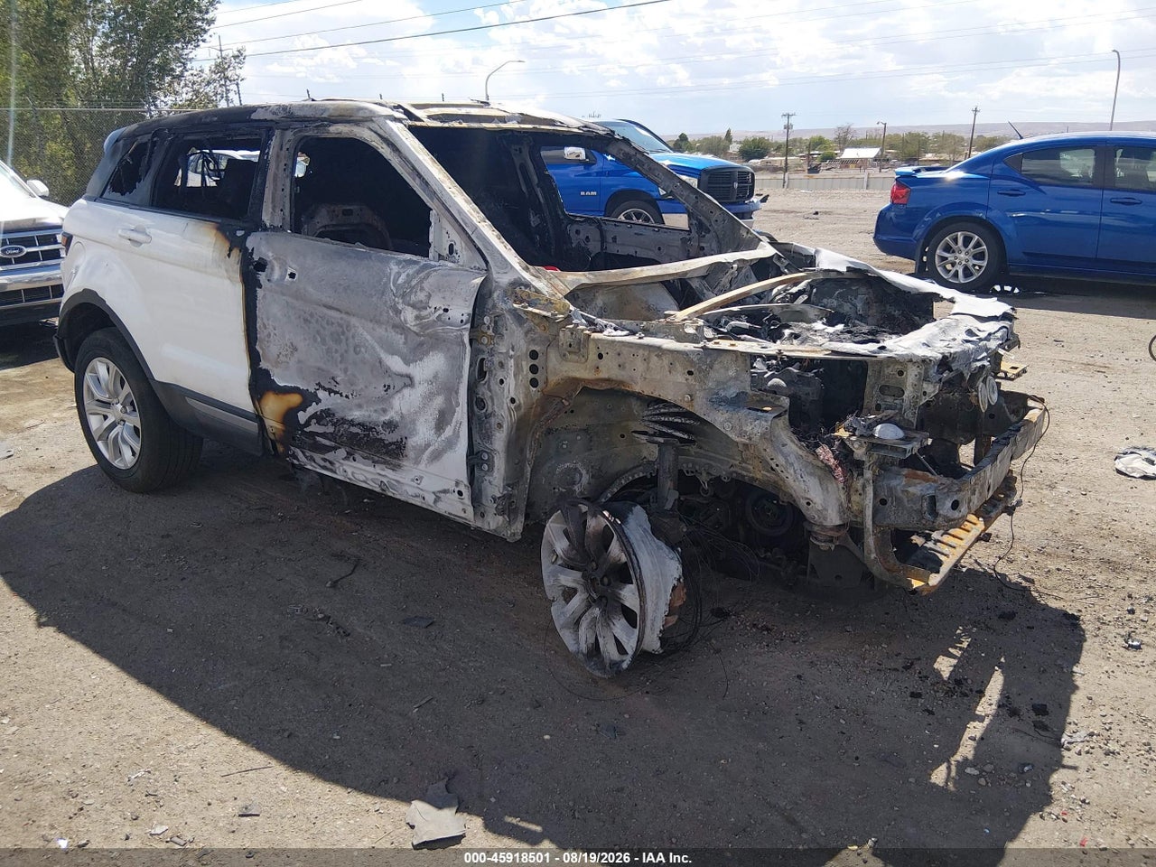 SALVP2RX8JH****** · 2018 LAND ROVER RANGE ROVER EVOQUE SE/SE PREMIUM