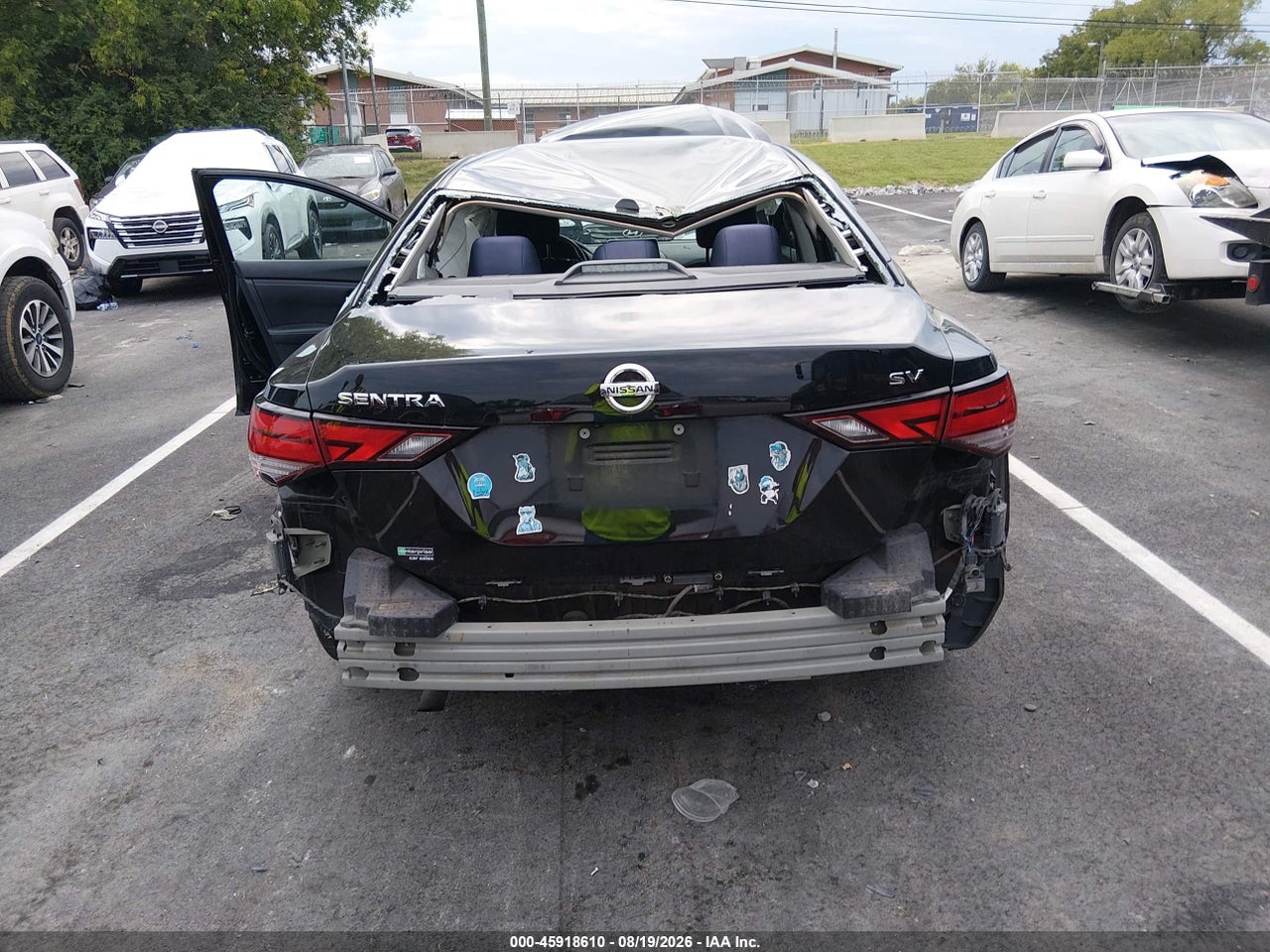 2021 NISSAN SENTRA SV XTRONIC CVT · 6/10