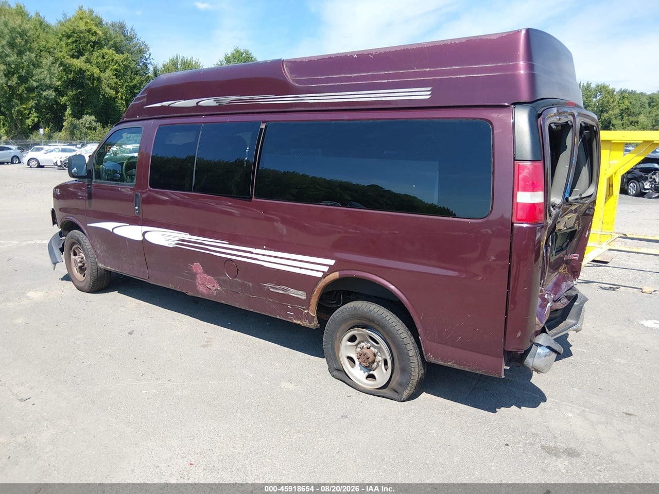2004 GMC SAVANA PASSENGER STANDARD · 3/11