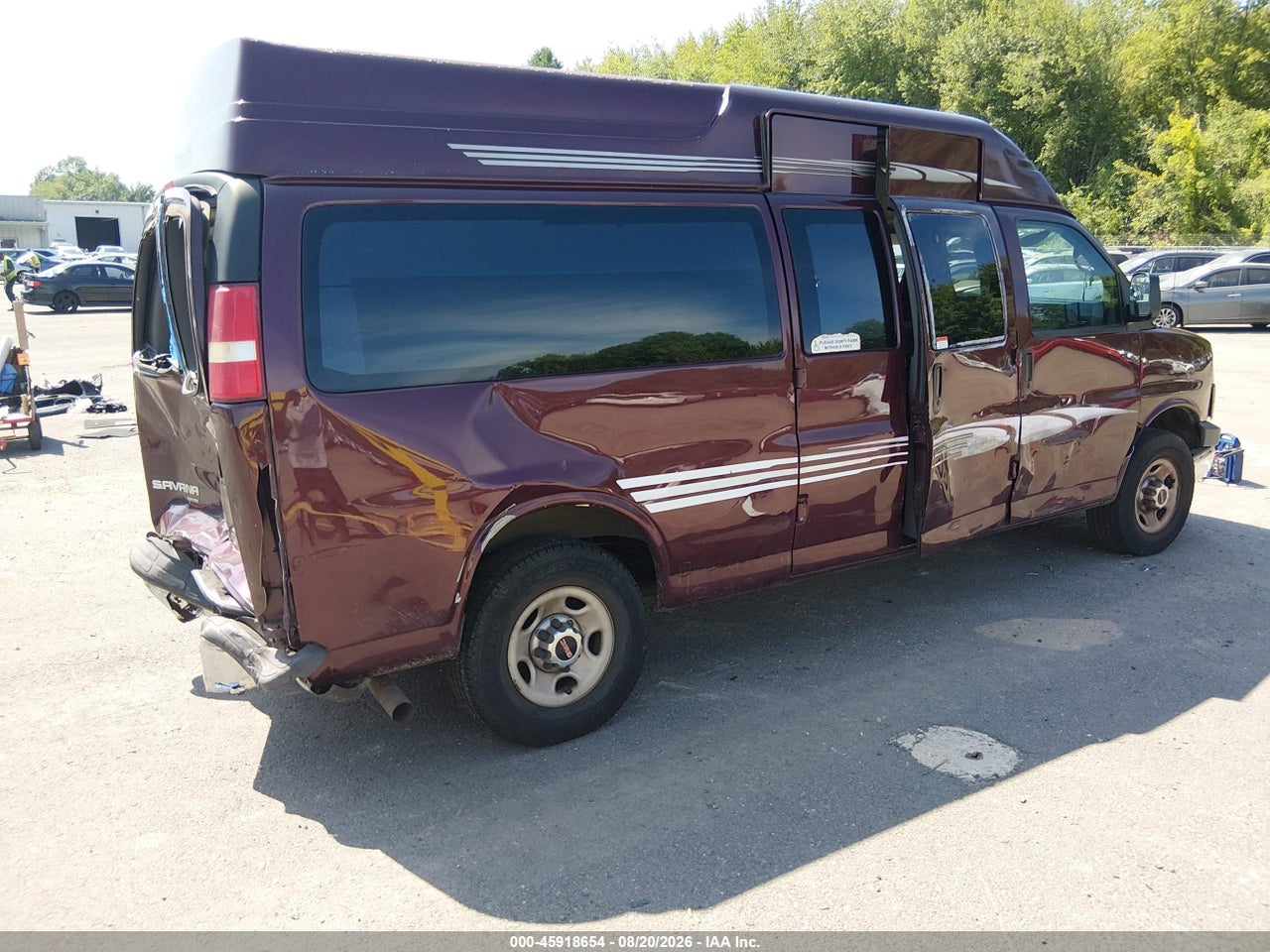 2004 GMC SAVANA PASSENGER STANDARD · 4/11