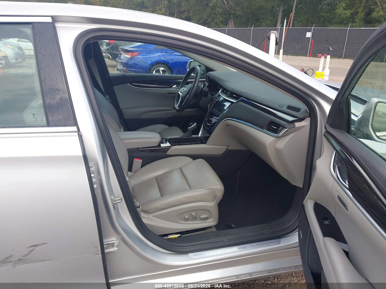 2016 CADILLAC XTS LUXURY COLLECTION · 5/11