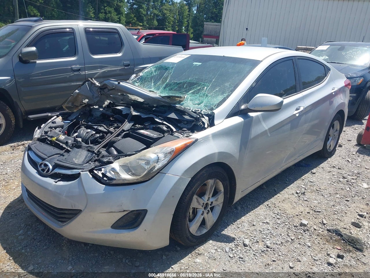 2013 HYUNDAI ELANTRA GLS · 2/10
