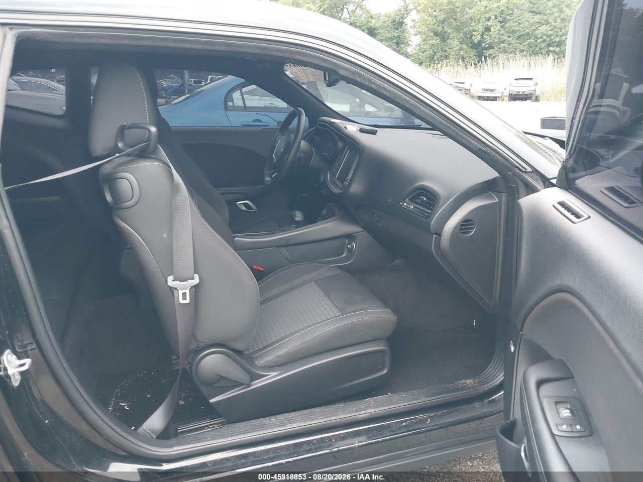 2016 DODGE CHALLENGER SXT · 5/11