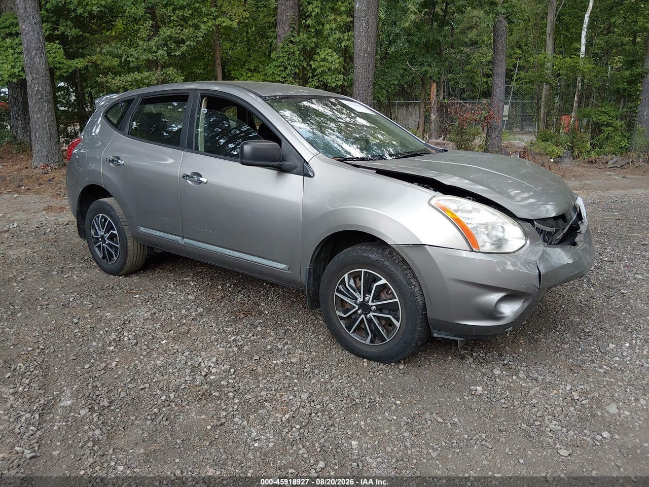 JN8AS5MT6DW****** · 2013 NISSAN ROGUE S