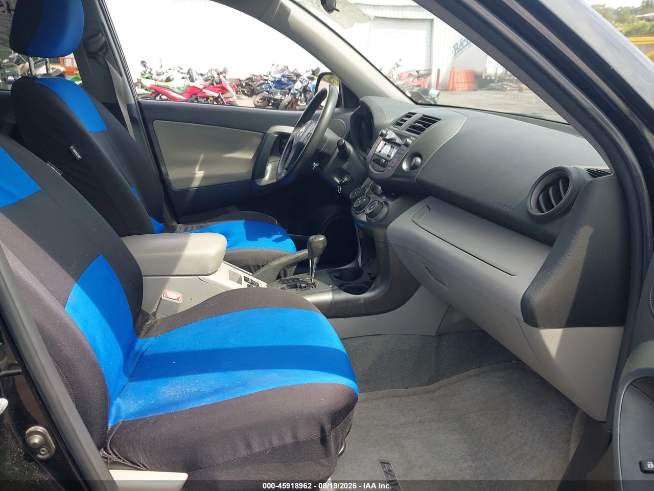 2010 TOYOTA RAV4   · 5/11