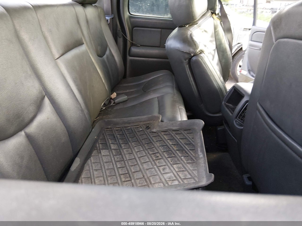 1GTEK19T04E****** · 2004 GMC SIERRA 1500 SLT · 8/11