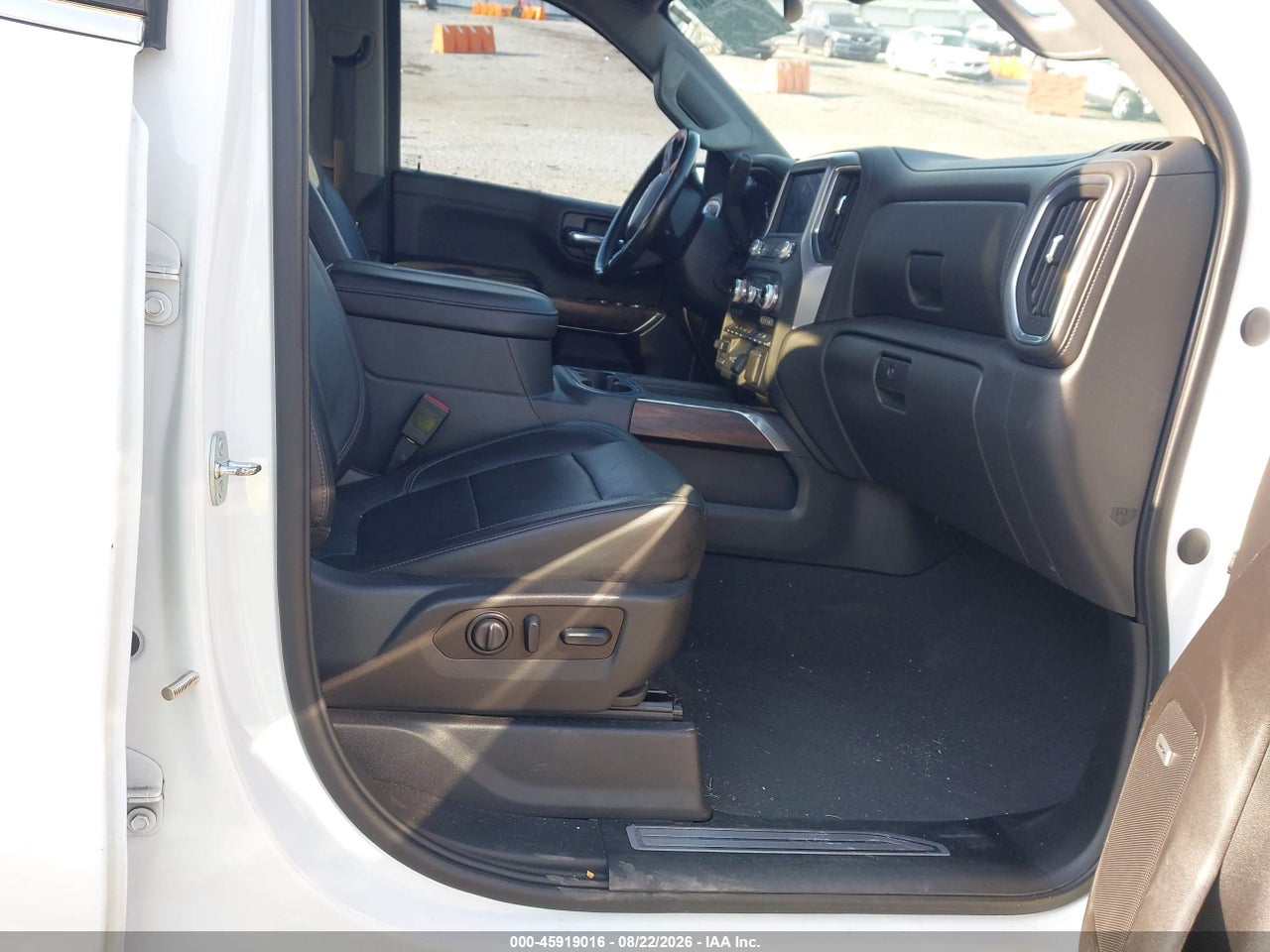 2020 GMC SIERRA 1500 2WD  SHORT BOX SLT · 5/11