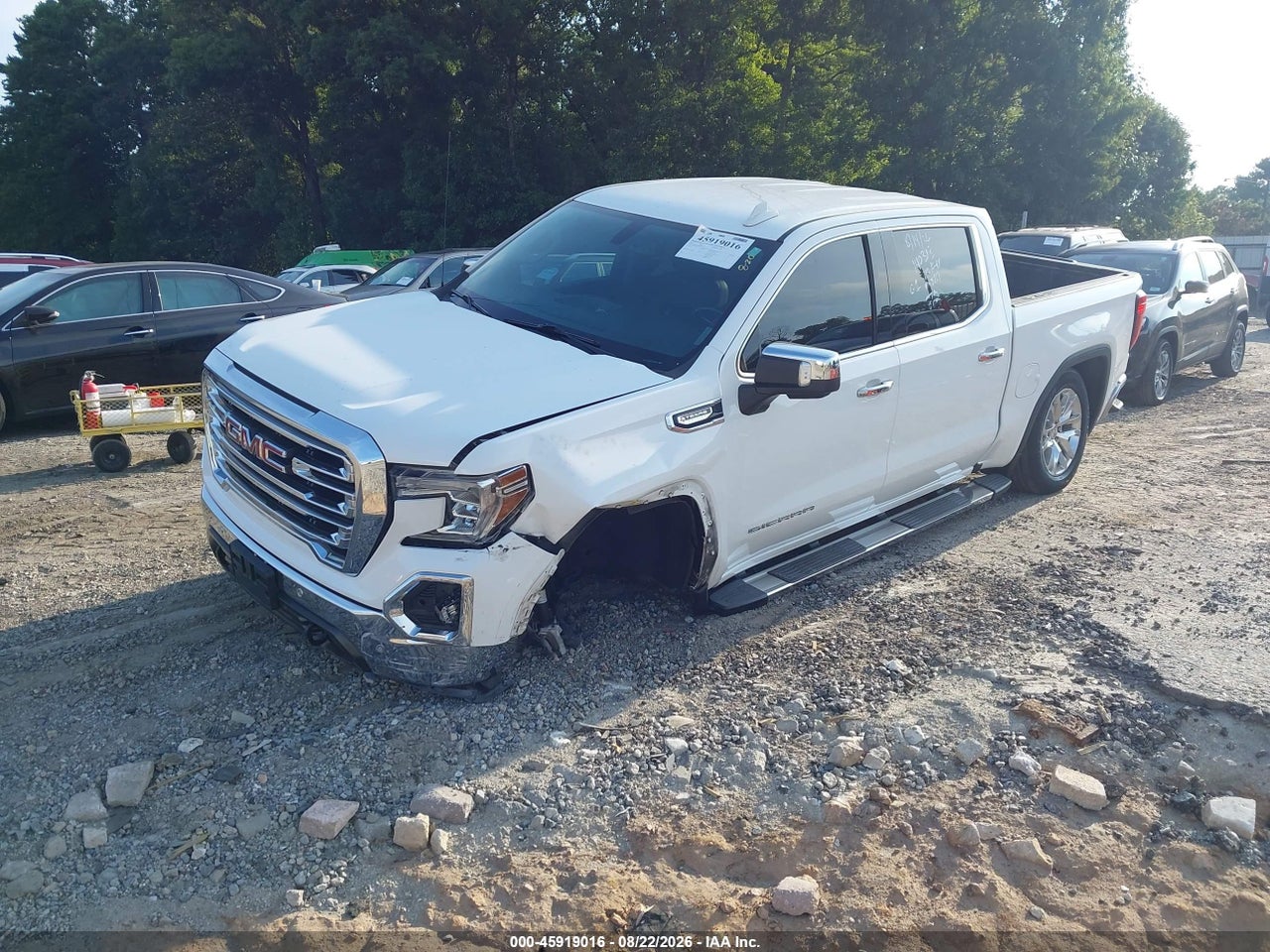 2020 GMC SIERRA 1500 2WD  SHORT BOX SLT · 2/11