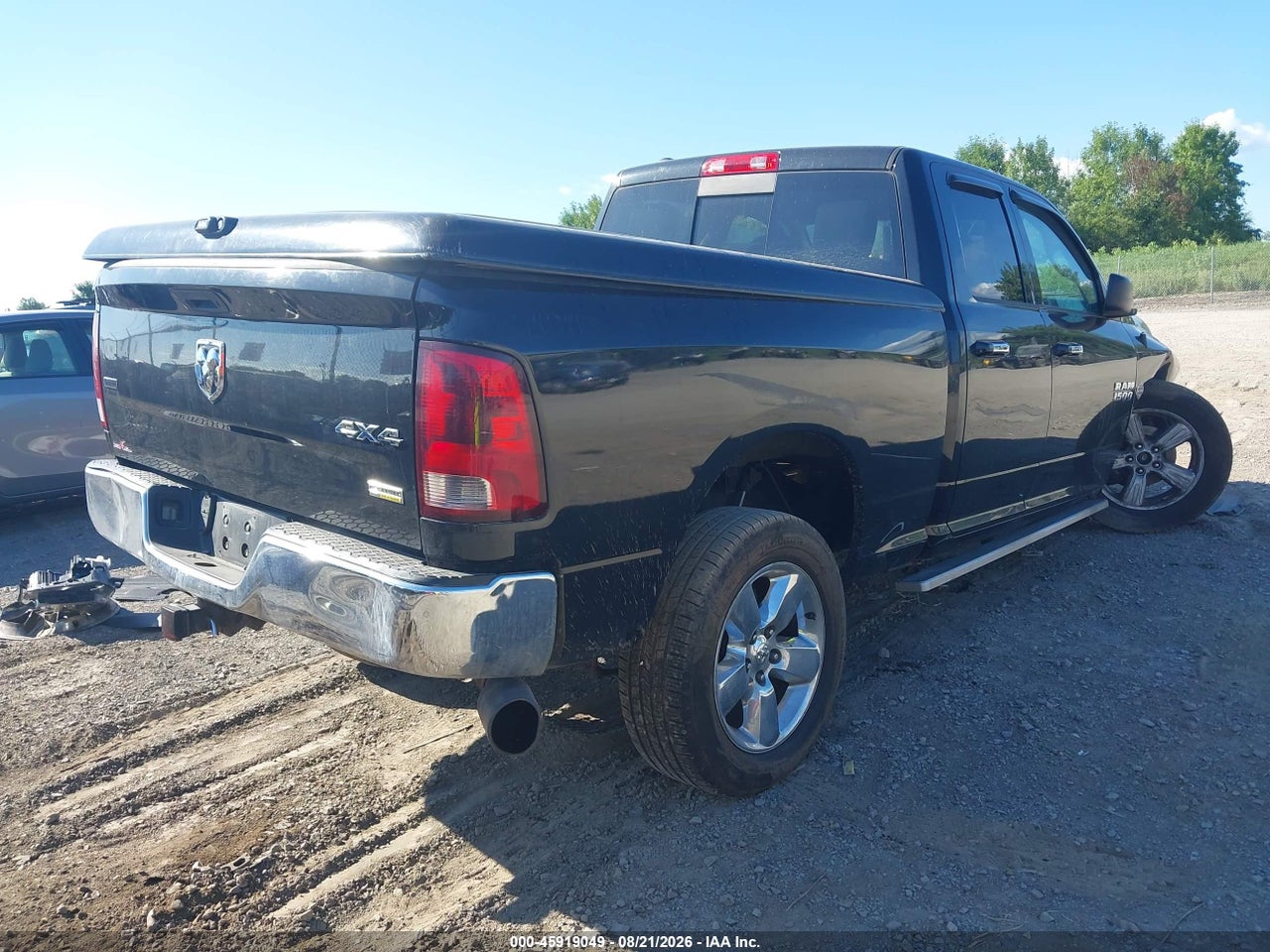 2018 RAM 1500 SLT  4X4 6'4 BOX · 4/11