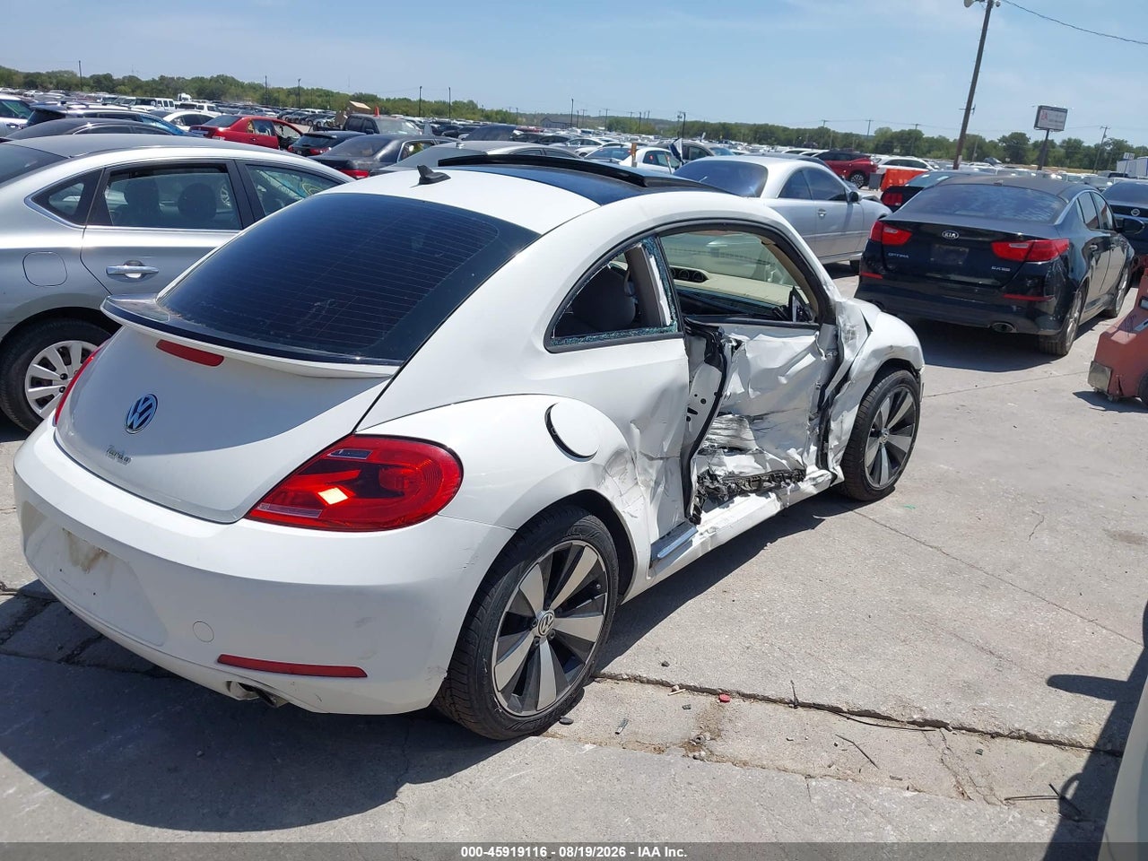 2013 VOLKSWAGEN BEETLE 2.0T TURBO · 4/11