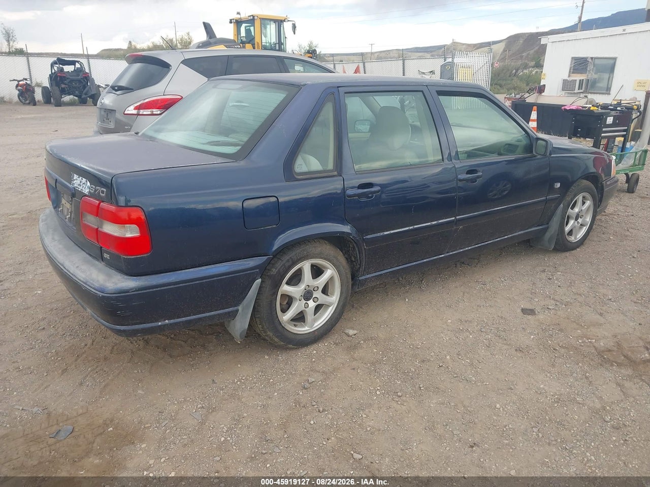 2000 VOLVO S70 SE · 4/11