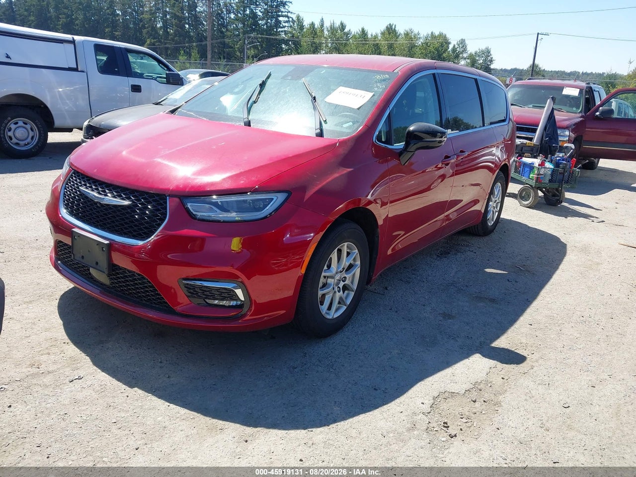 2024 CHRYSLER PACIFICA TOURING L · 2/11