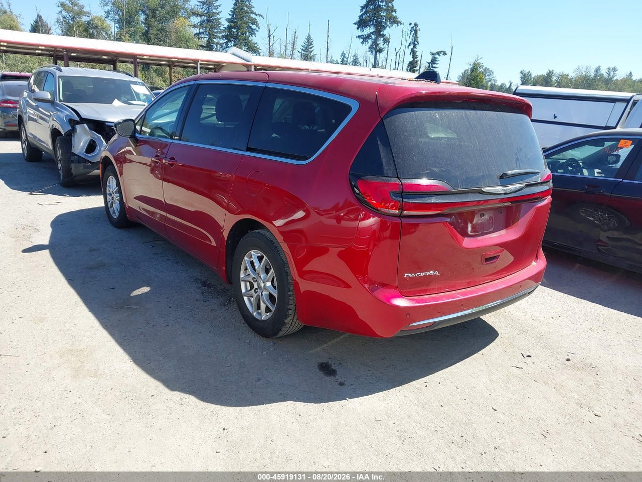 2024 CHRYSLER PACIFICA TOURING L · 3/11