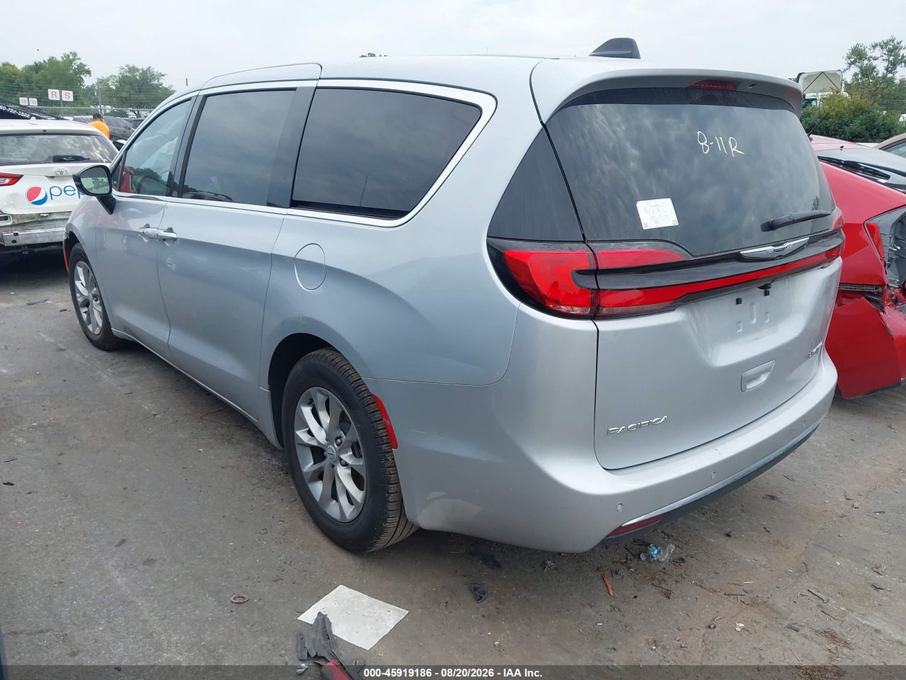 2026 CHRYSLER PACIFICA LIMITED · 3/11