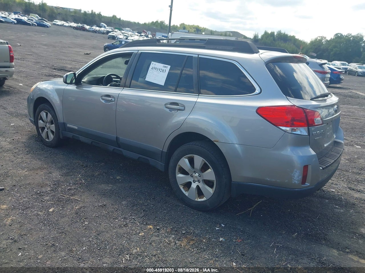 2010 SUBARU OUTBACK 2.5I LIMITED · 3/11