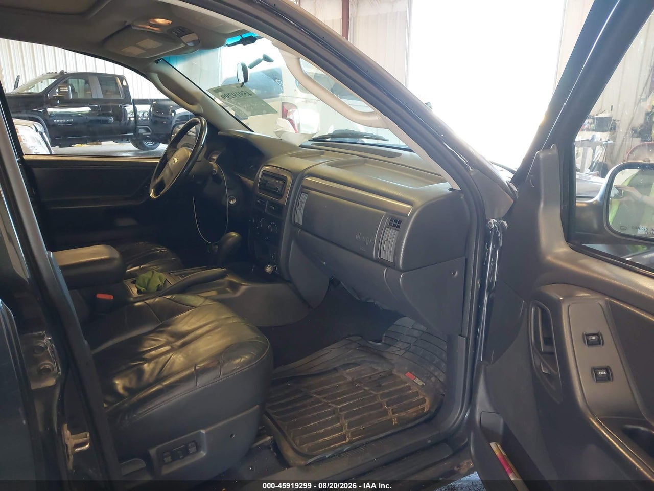 2004 JEEP GRAND CHEROKEE LAREDO · 5/11