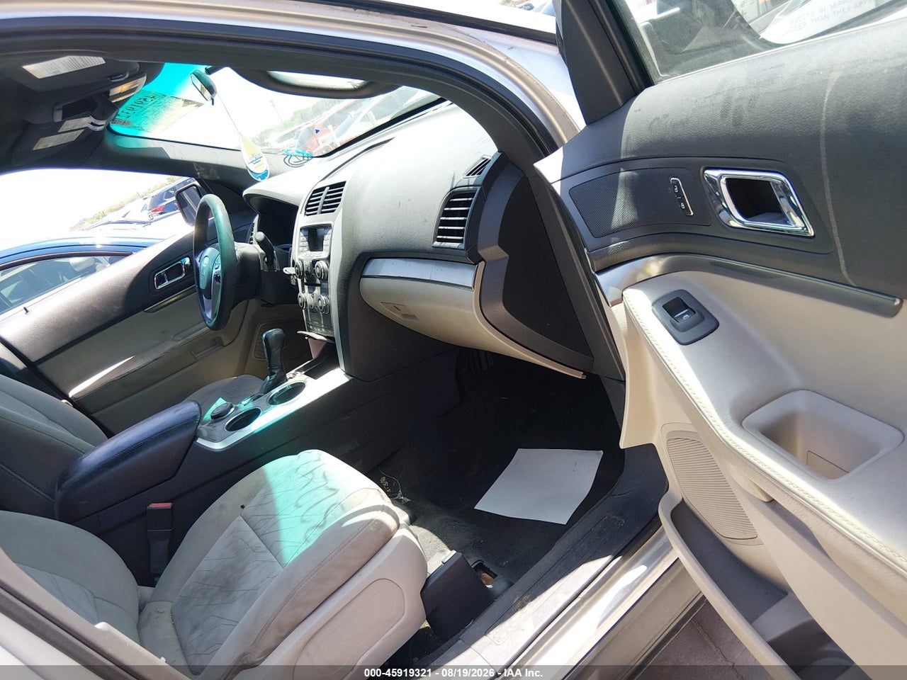 2011 FORD EXPLORER   · 5/11