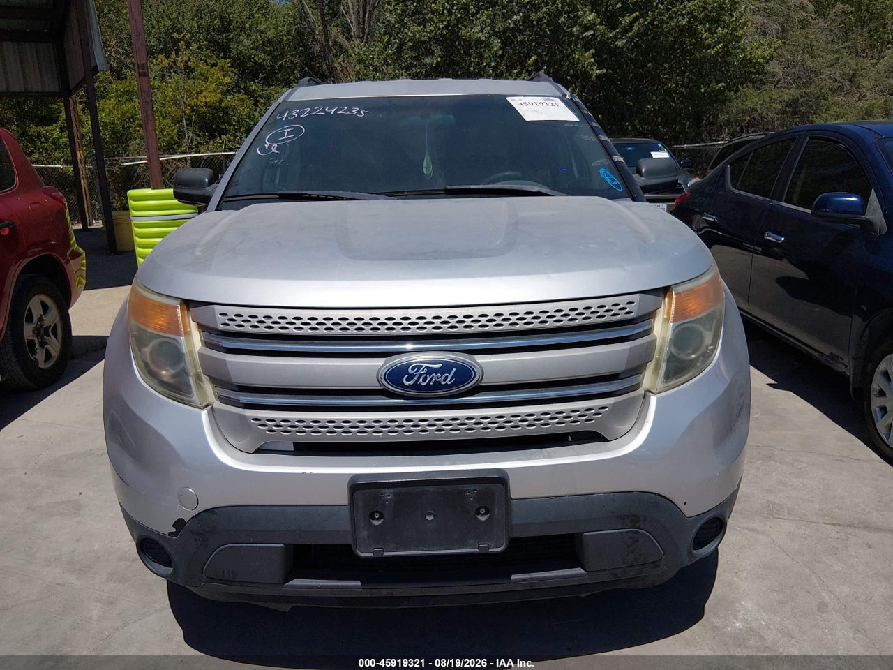 2011 FORD EXPLORER   · 6/11