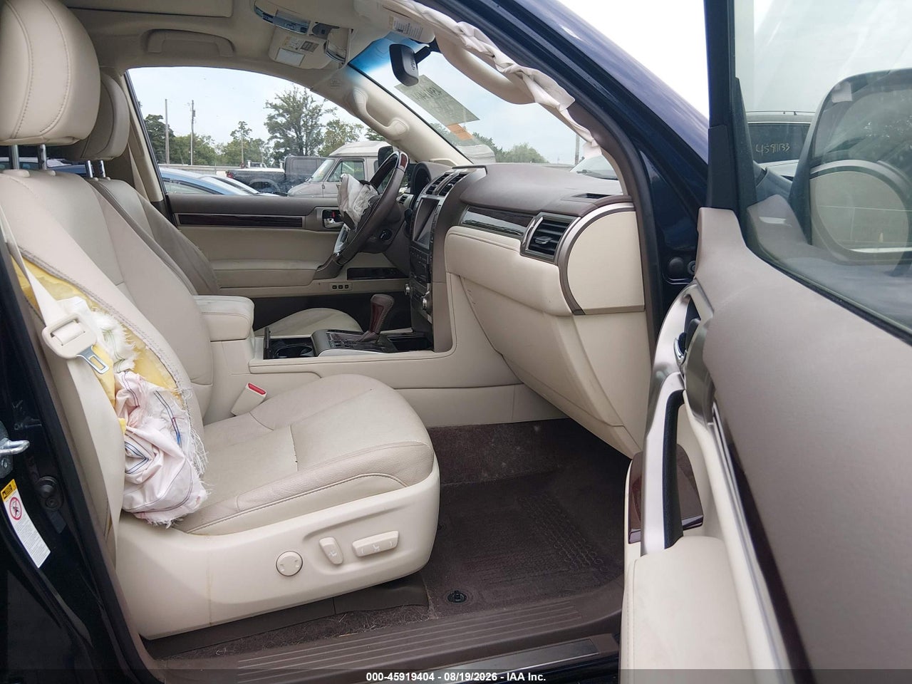 2017 LEXUS GX 460 · 5/10