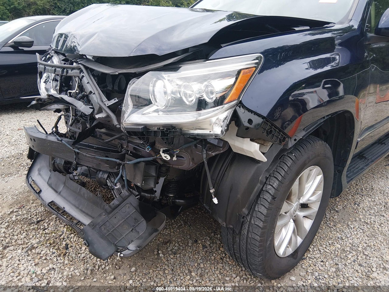 2017 LEXUS GX 460 · 6/10