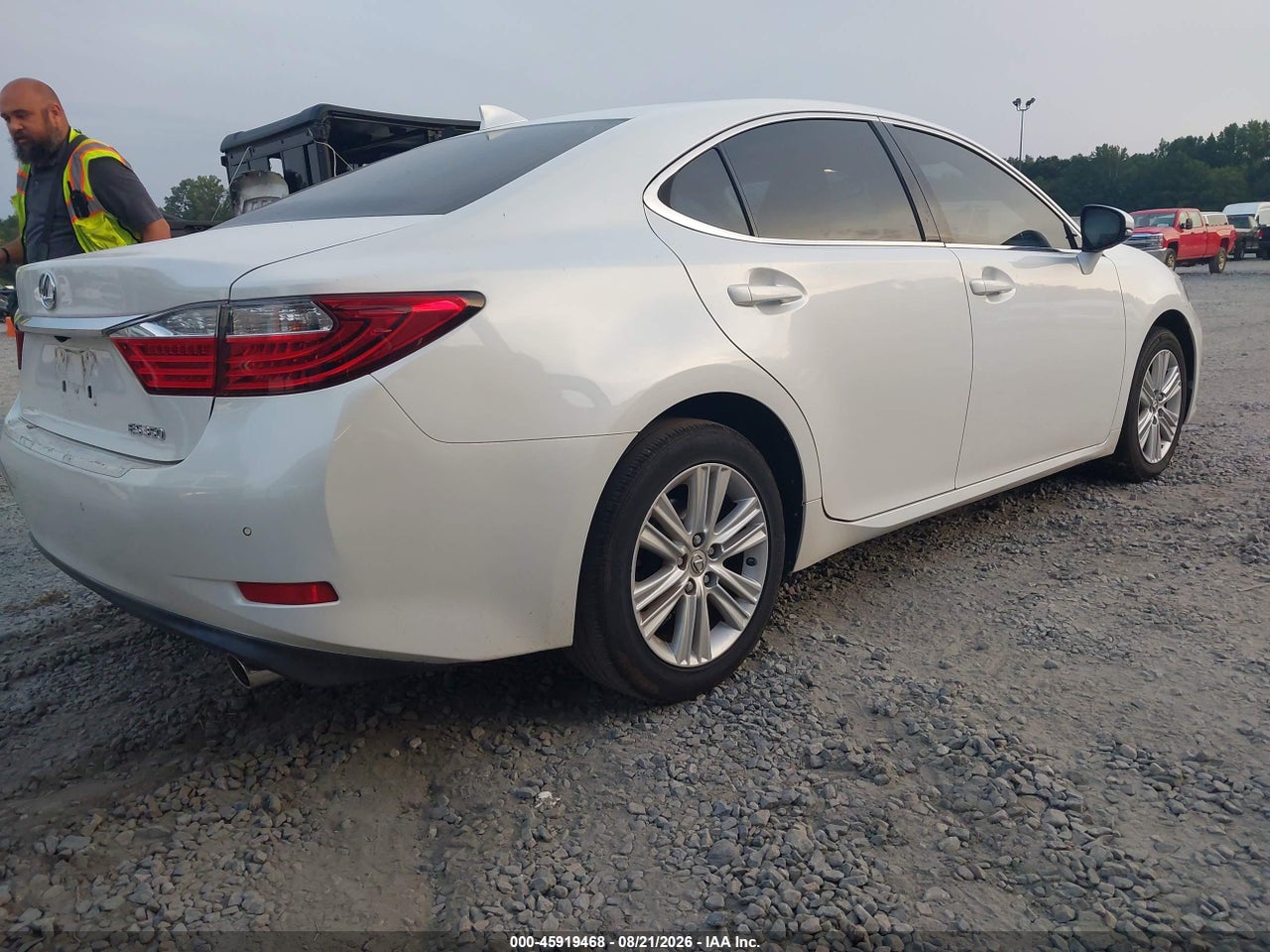 2015 LEXUS ES 350 · 4/11