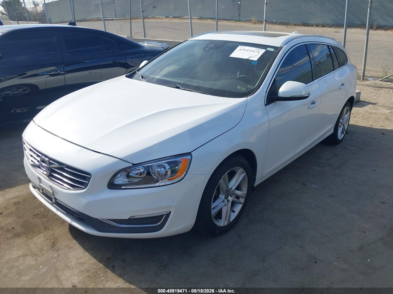 2015 VOLVO V60 T5 PREMIER · 2/11