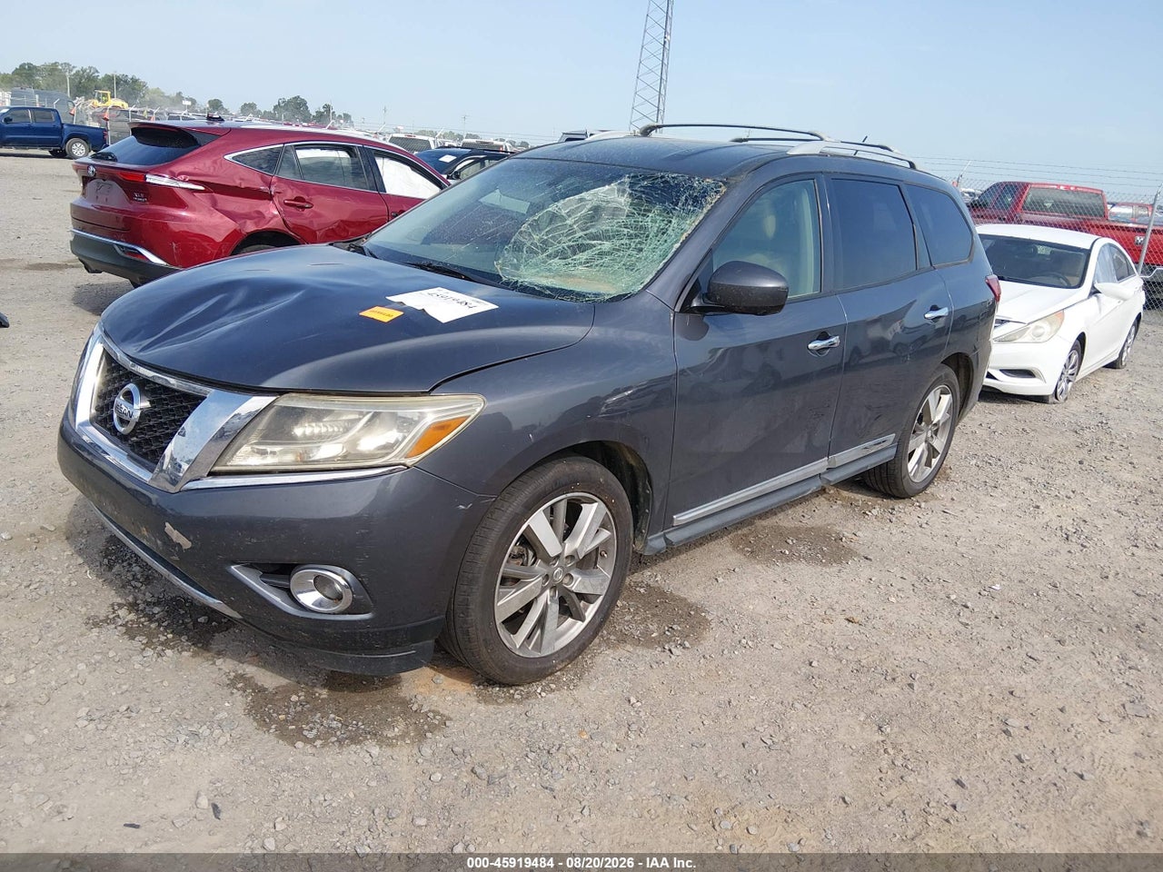 2013 NISSAN PATHFINDER PLATINUM · 2/11