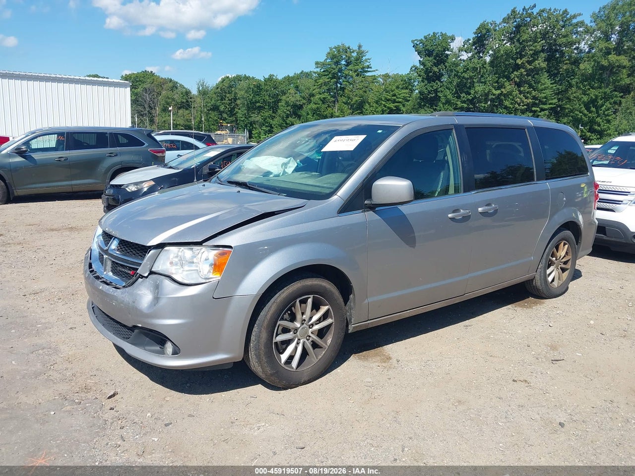 2019 DODGE GRAND CARAVAN SXT · 2/11