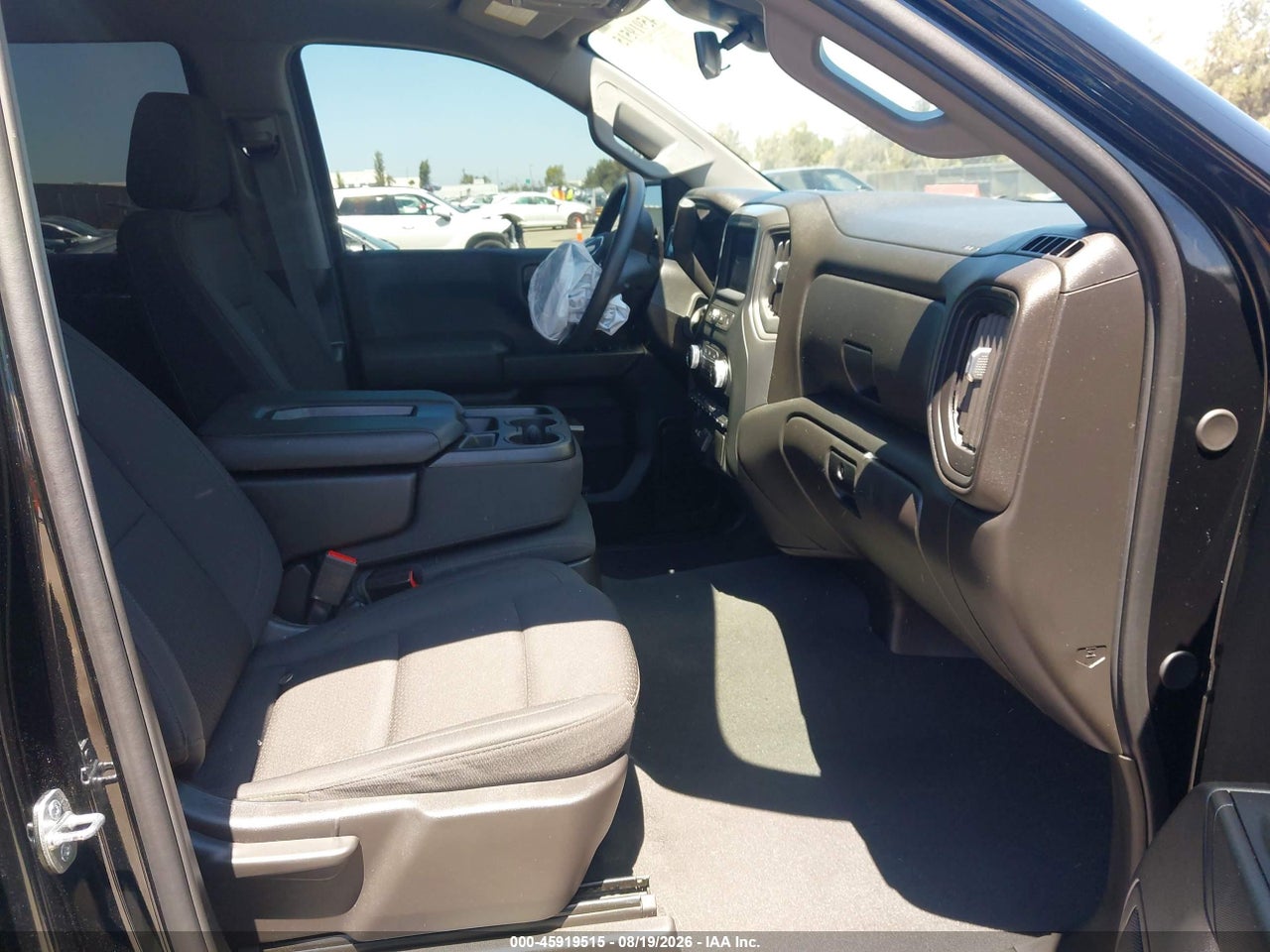 2024 GMC SIERRA 1500 2WD  SHORT BOX PRO · 5/10