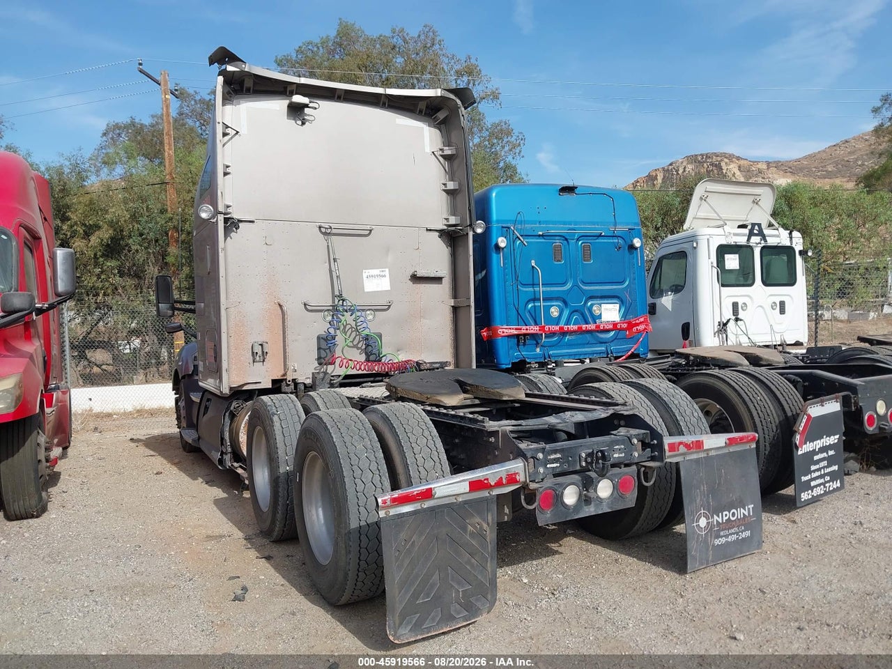 1XKYDP9X2HJ****** · 2017 KENWORTH T680 · 3/4