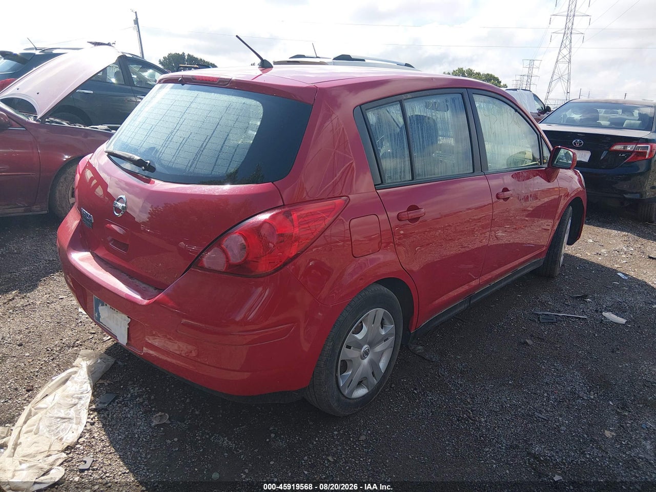 2010 NISSAN VERSA 1.8S · 4/11
