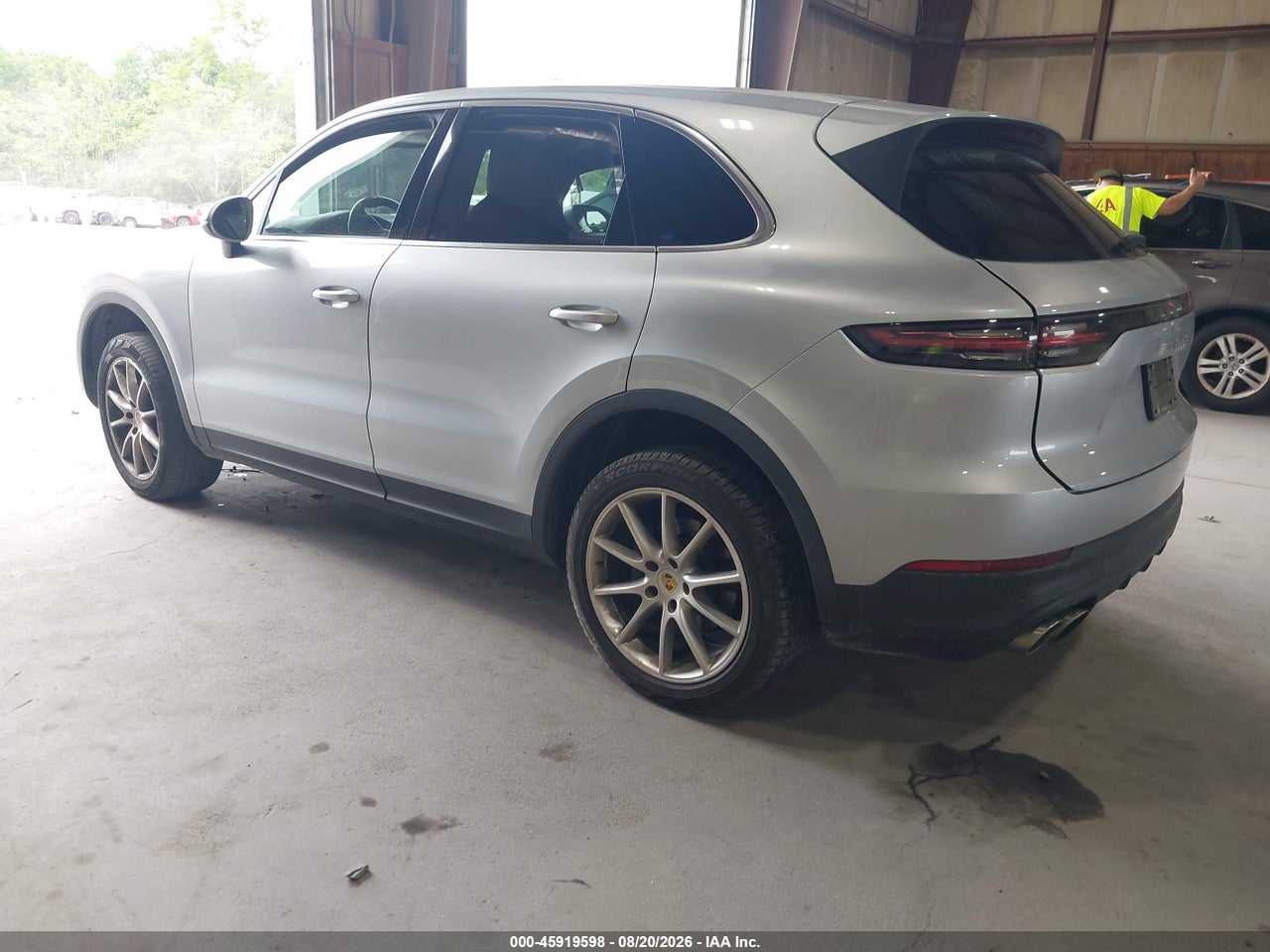 2019 PORSCHE CAYENNE S · 3/10
