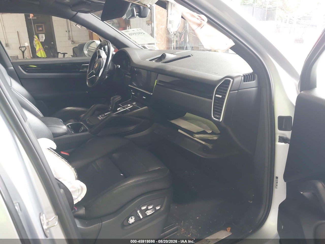 2019 PORSCHE CAYENNE S · 5/10