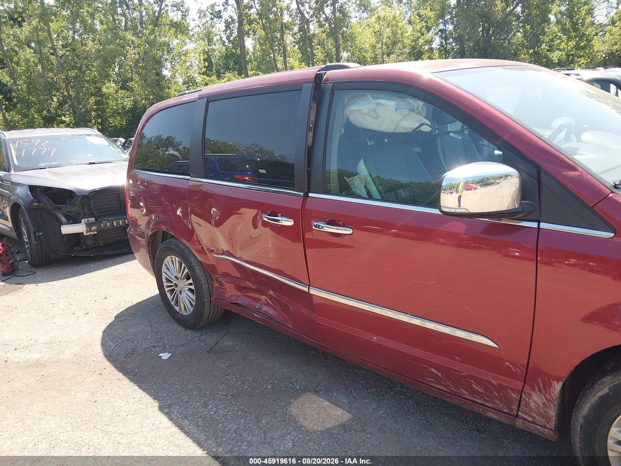 2015 CHRYSLER TOWN &amp; COUNTRY TOURING-L · 6/11